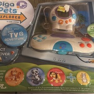 Giga pet Explorer TV Game System - White and Blue